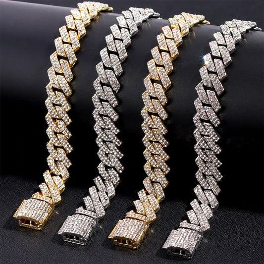 Male Cuban iced out chain gold/silver